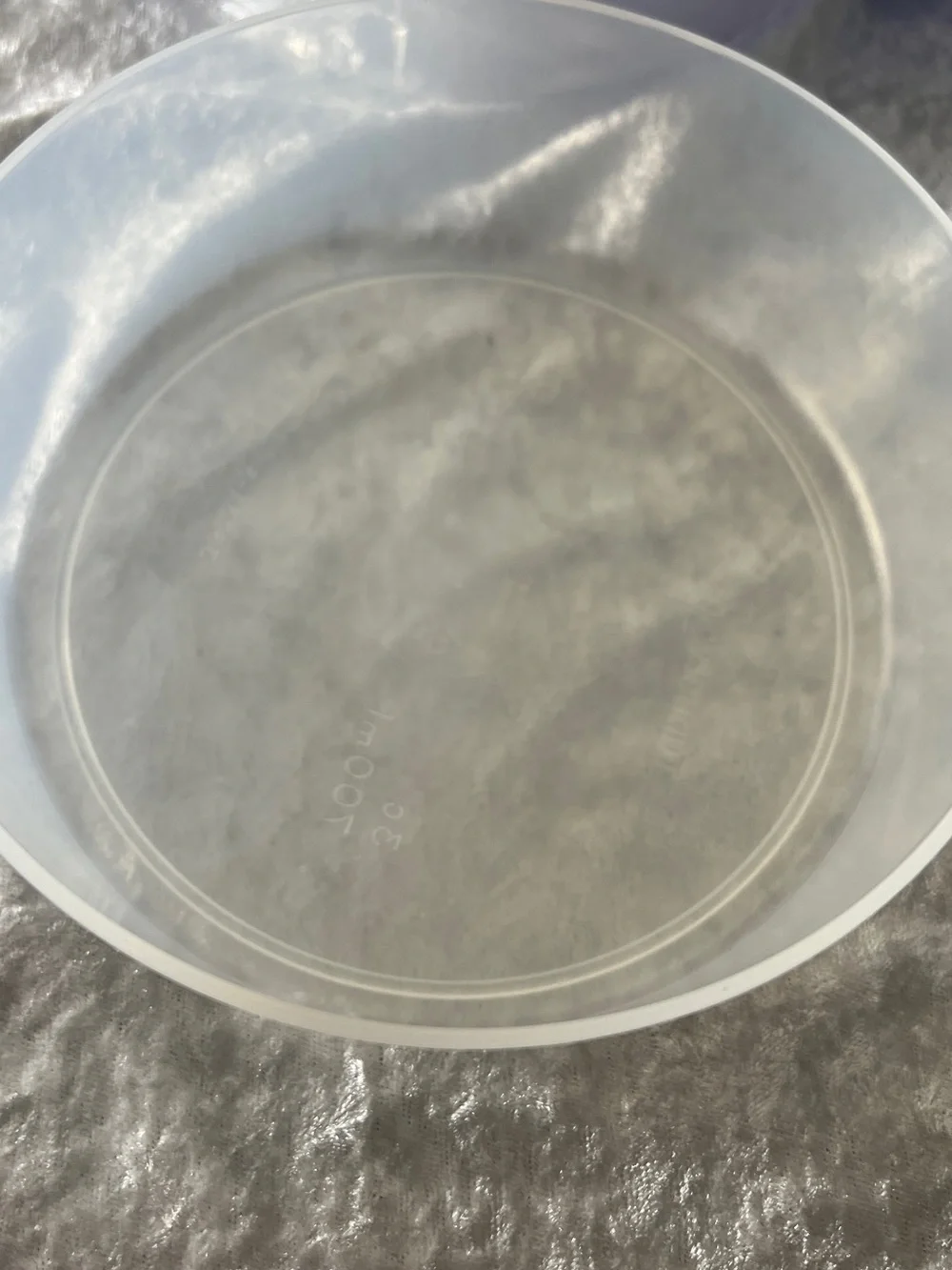 Tupperware four round
